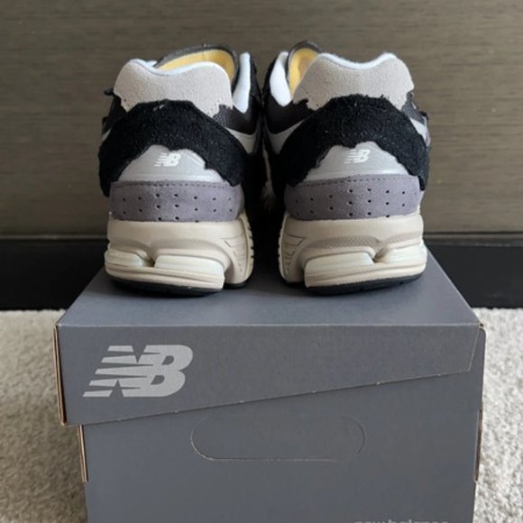 New Balance 2002R Protection Pack in Black main image 5